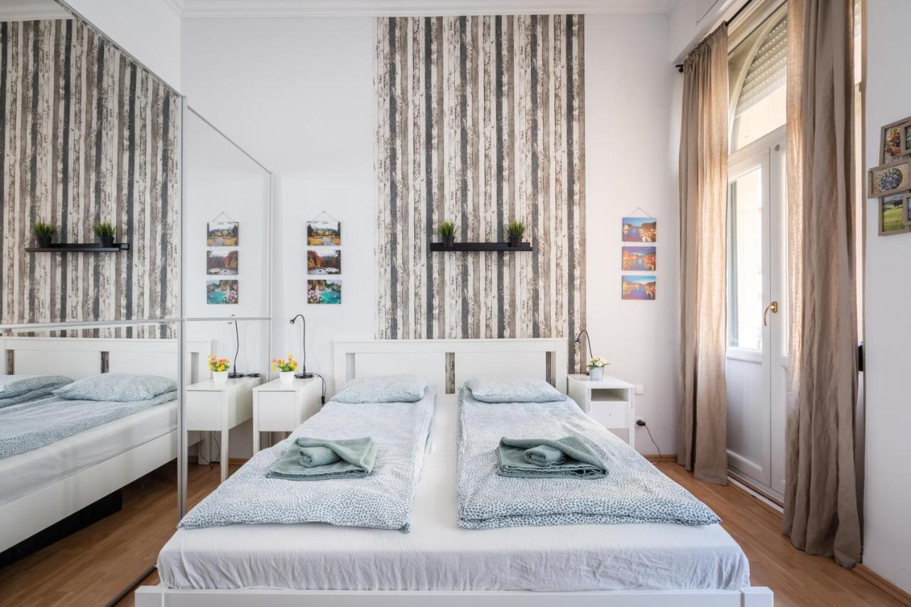 K10 - Kazinczy Street Heritage Suite - Best Location By Bqa Boedapest Buitenkant foto