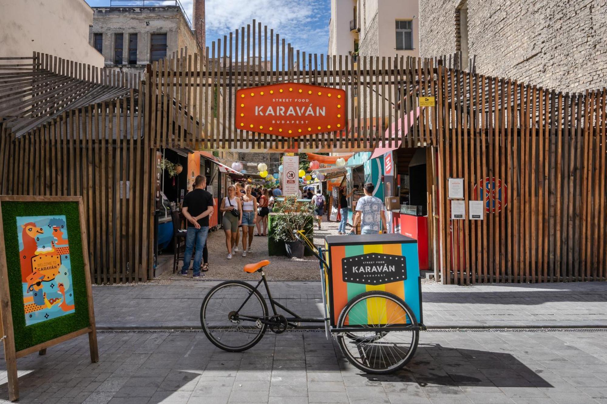K10 - Kazinczy Street Heritage Suite - Best Location By Bqa Boedapest Buitenkant foto